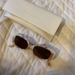 Velvet canyon rectangle sunnies